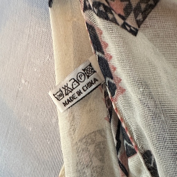 Patterned Cream Scarf - Picture 3 of 5